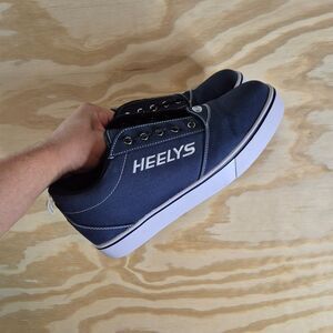 Heelys Pro 20 Men's 10 Navy White Canvas Wheeled Skate Shoes No Tie Laces
